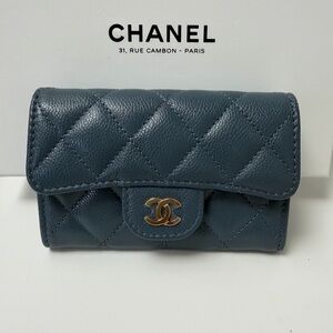 NWT : CHANEL Quilted Card Wallet in Slate Blue with CC Logo